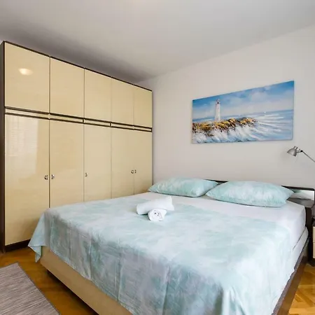Edi Apartment